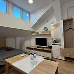 Cozy High-Street Loft In Sofia\'S Best Central Location